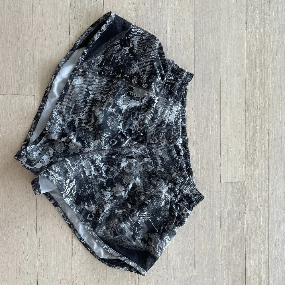 Lululemon Hotty Hot Short Size 4
